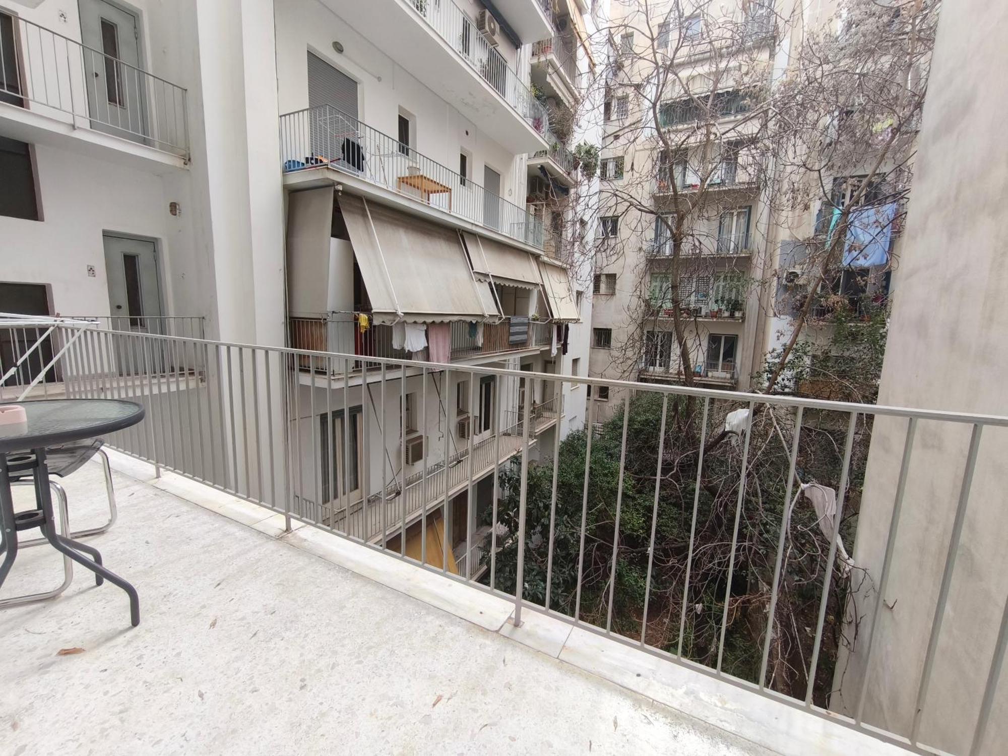Patision Avenue, Apartment With Two Bedrooms Афины Номер фото