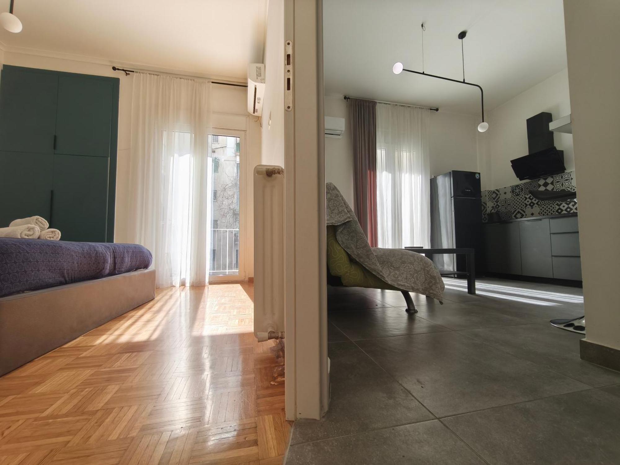 Patision Avenue, Apartment With Two Bedrooms Афины Номер фото